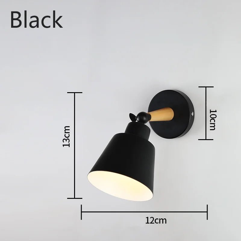 Nordische Wandleuchte aus Massivholz mit kreativ-minimalistischem Design