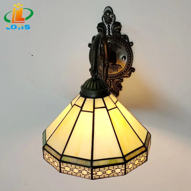 applique murale en verre tiffany pour intérieur moderne et élégant - vue 5 sur 6