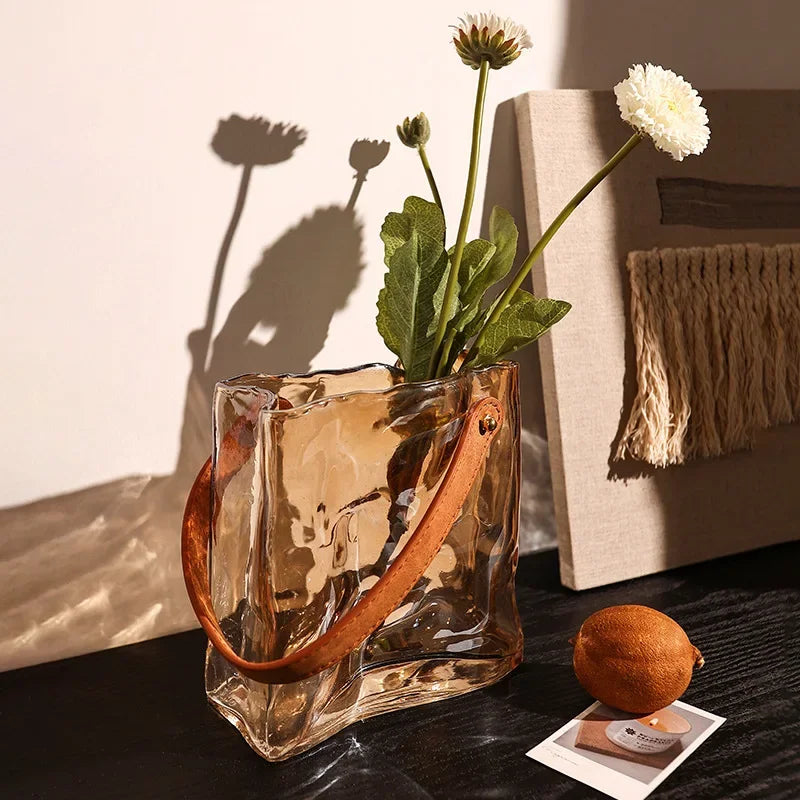 vase en verre style sac à main pour décoration intérieure hydroponique - vue 4 sur 9