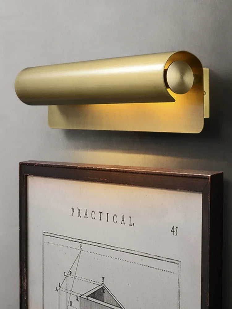 Moderne Wandleuchte aus Messing mit minimalistischem und kreativem Design - vue 3 sur 8