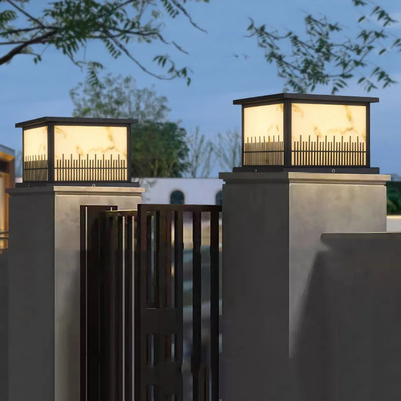 lampe solaire led pour jardin avec télécommande et couleurs variables - vue 5 sur 9