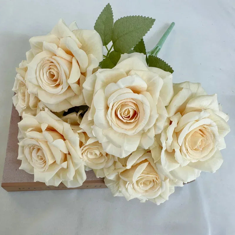 bouquet de roses artificielles en soie pour décoration festive - vue 15 sur 15