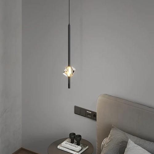 Minimalistische Pendelleuchte mit Kristallwürfel-Dekor - vue 4 sur 12