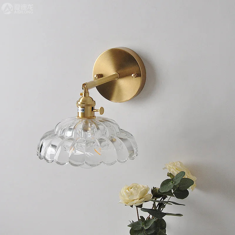 applique murale en verre et cuivre avec motif floral décoratif - vue 4 sur 7