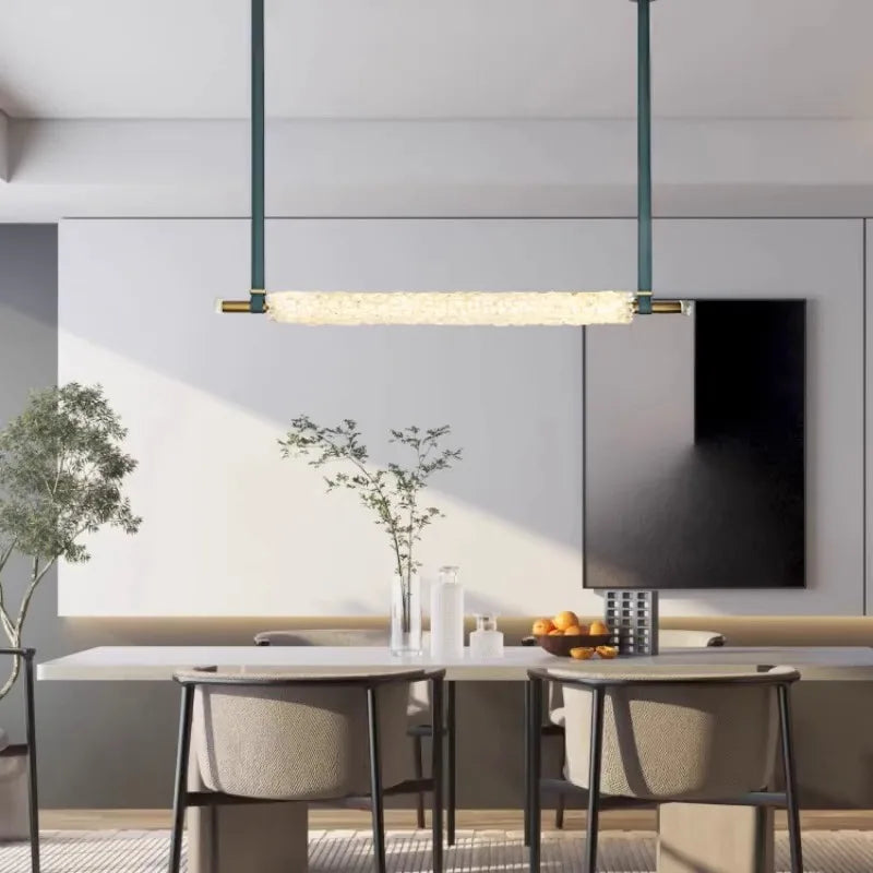suspension design en cristal naturel avec ceinture en cuir - vue 3 sur 11