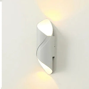 Moderne LED-Außenwandleuchte IP65 für Innen- und Außenbereich
