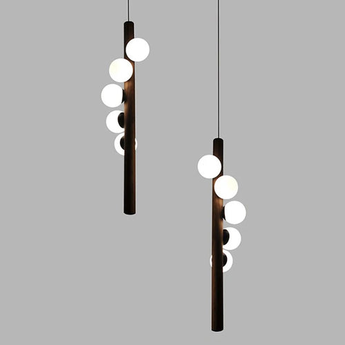 Kronleuchter aus Nussbaumholz und Glas im modernen Design für ein elegantes Interieur - vue 5 sur 13