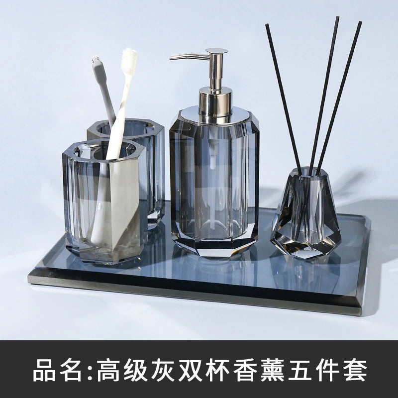 ensemble de produits de toilette en cristal et verre - vue 3 sur 18