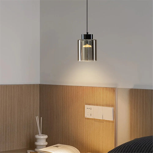 Trendiger LED-Kronleuchter in Flaschenform für modernes Interieur - vue 3 sur 11