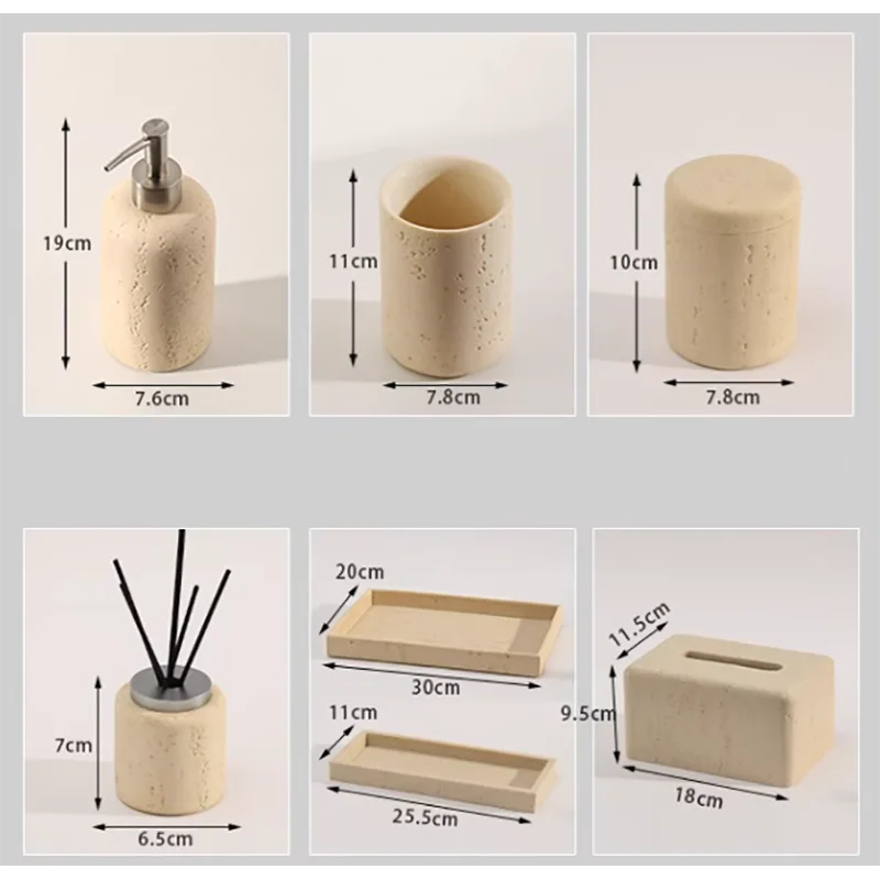 bouteille de désinfectant et accessoires de salle de bain luxe - vue 7 sur 19