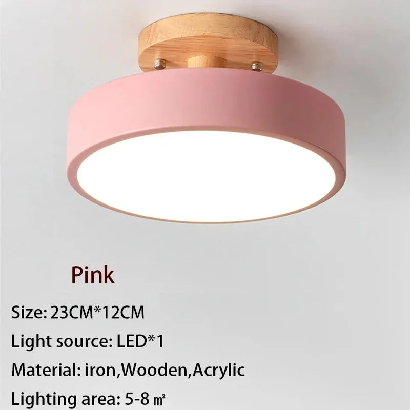 LED-Deckenleuchte aus Holz im nordischen Design für ein elegantes Interieur