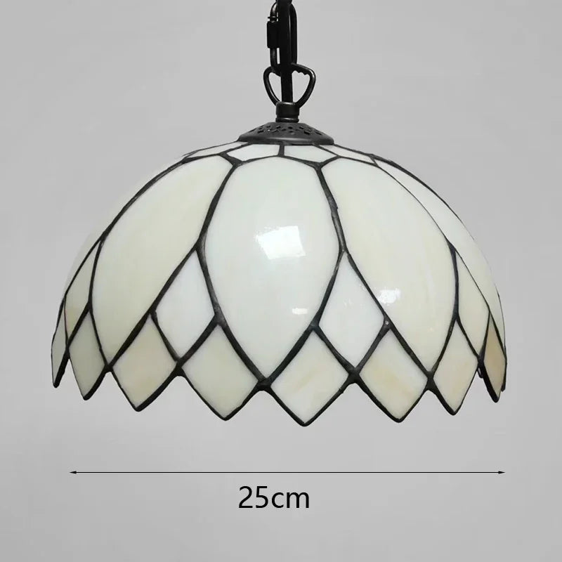 Tiffany-Pendelleuchte mit Blättermotiv für elegante Innendekoration