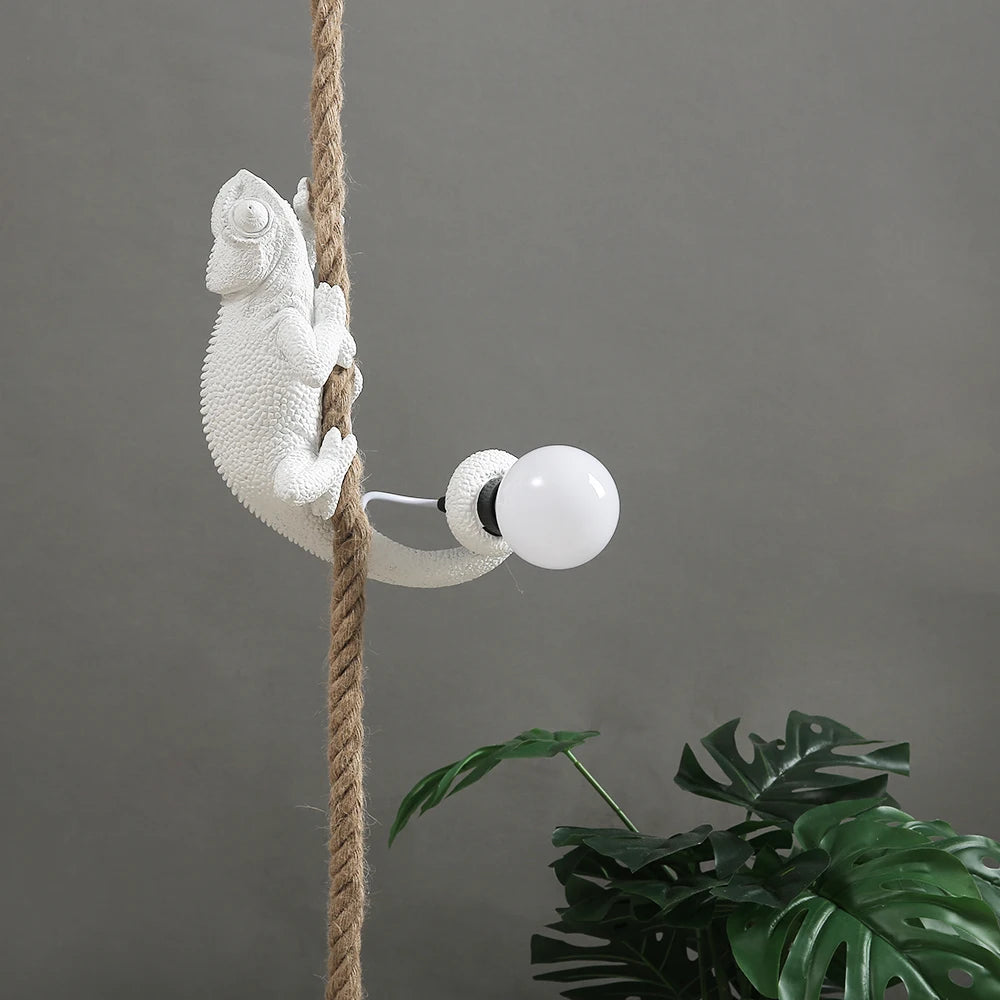 suspension en résine caméléon pour décoration artistique intérieure - vue 4 sur 10