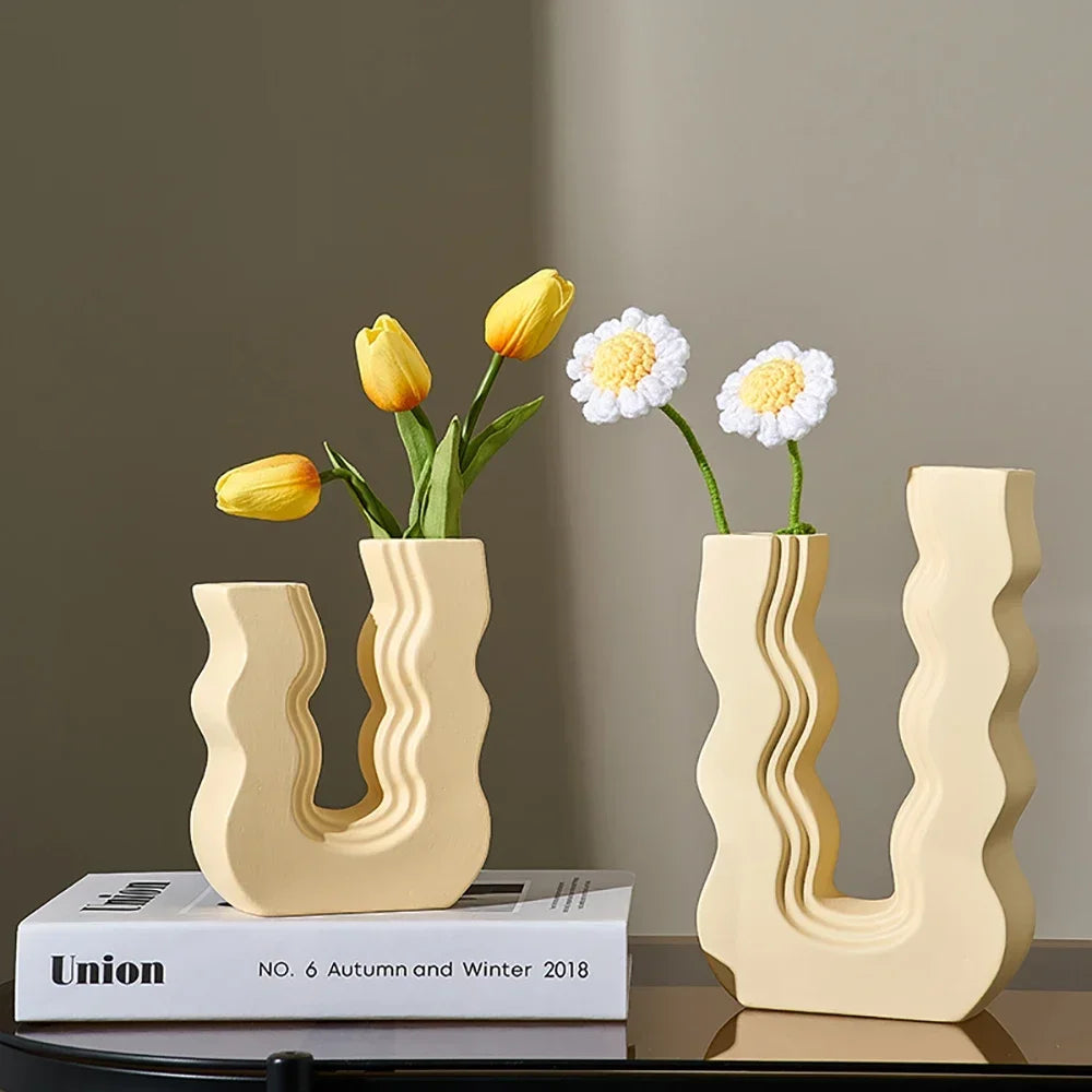 vase en céramique décoratif style morandi pour fleurs - vue 3 sur 11