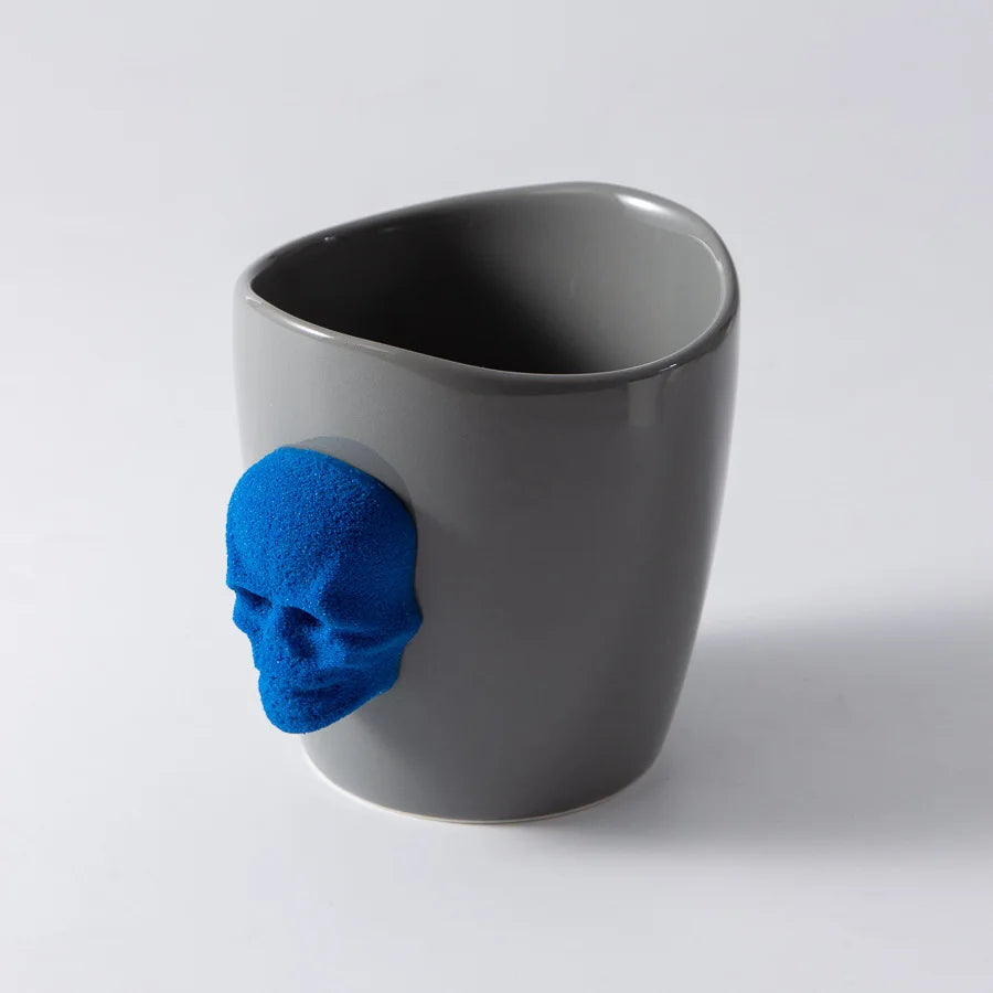 Tasse ceramique poignee escalade design ludique bureau maison