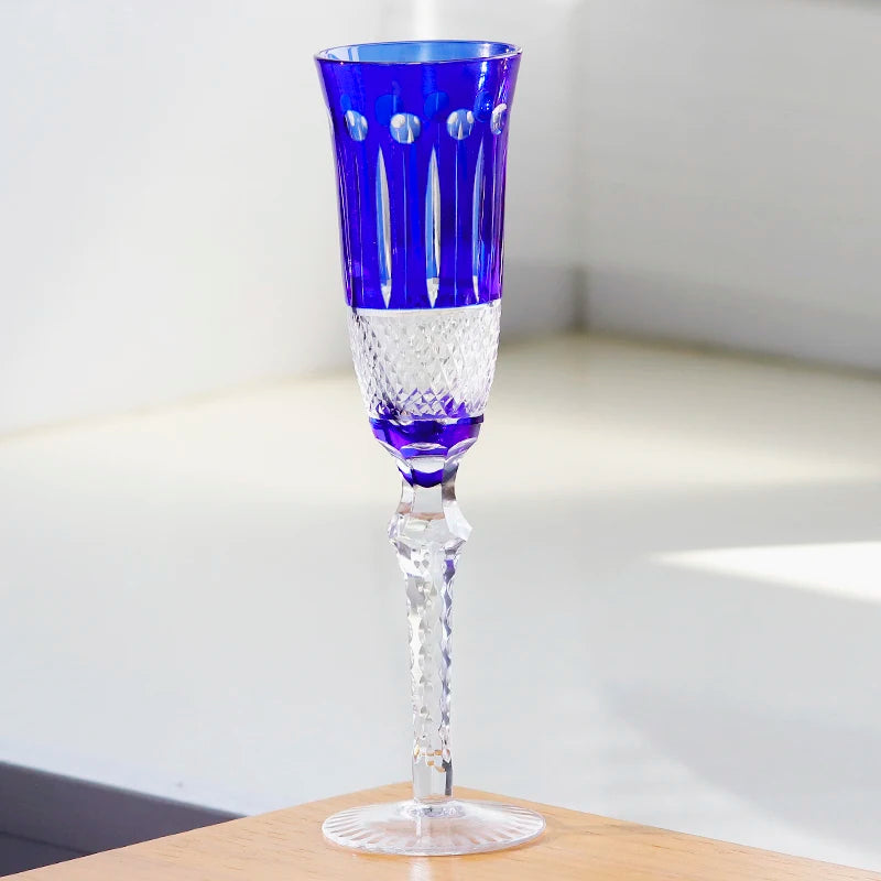 Verres vin cristal style antique gravés pied travaillé