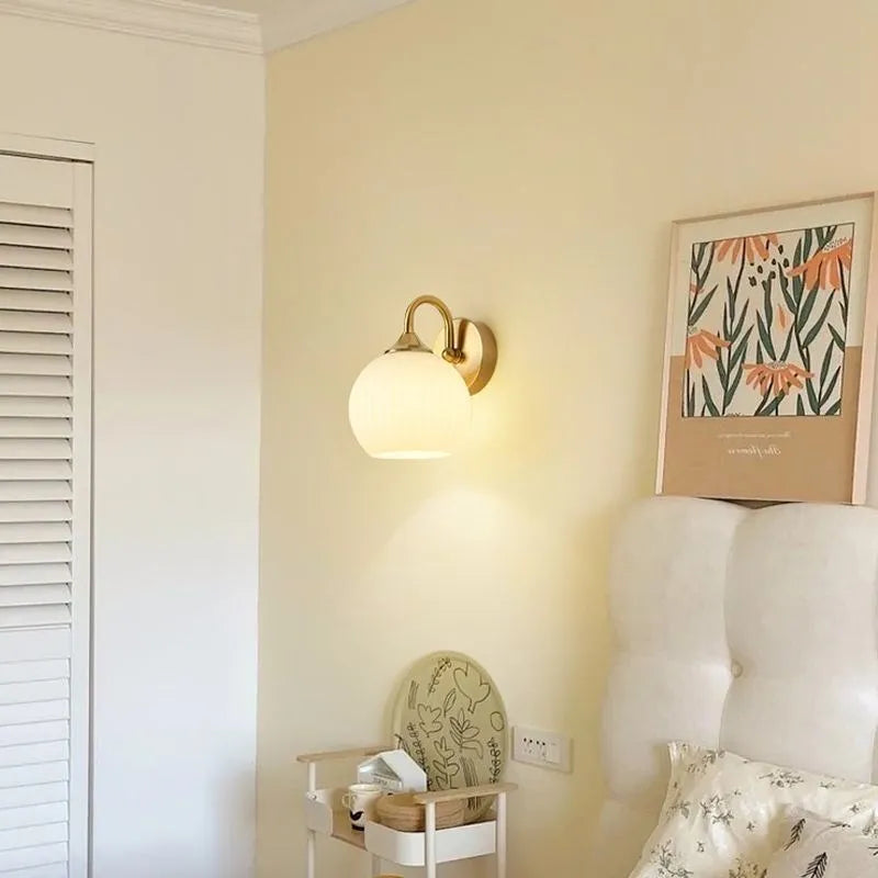 Applique murale LED rétro en forme de boule chromée - vue 4 sur 10