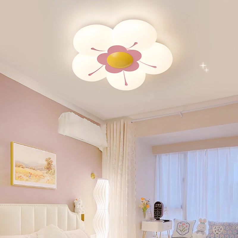 plafonnier romantique pour chambre de petite fille fleurie et chaleureuse - vue 2 sur 16