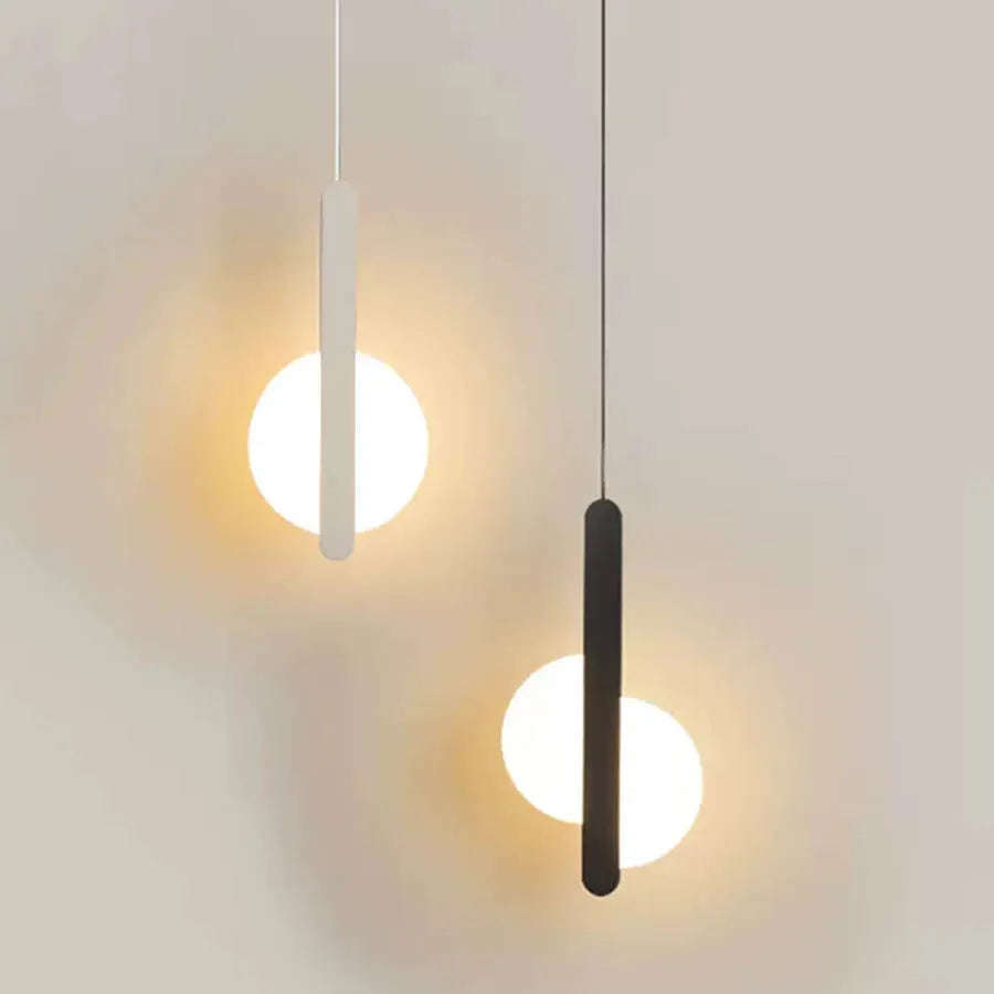 Suspension moderne en acrylique lune éclipse avec lumière led