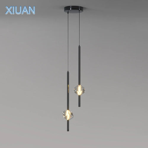 Minimalistische Pendelleuchte mit Kristallwürfel-Dekor