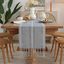 Chemin de table brodé bohème avec pompons tissés