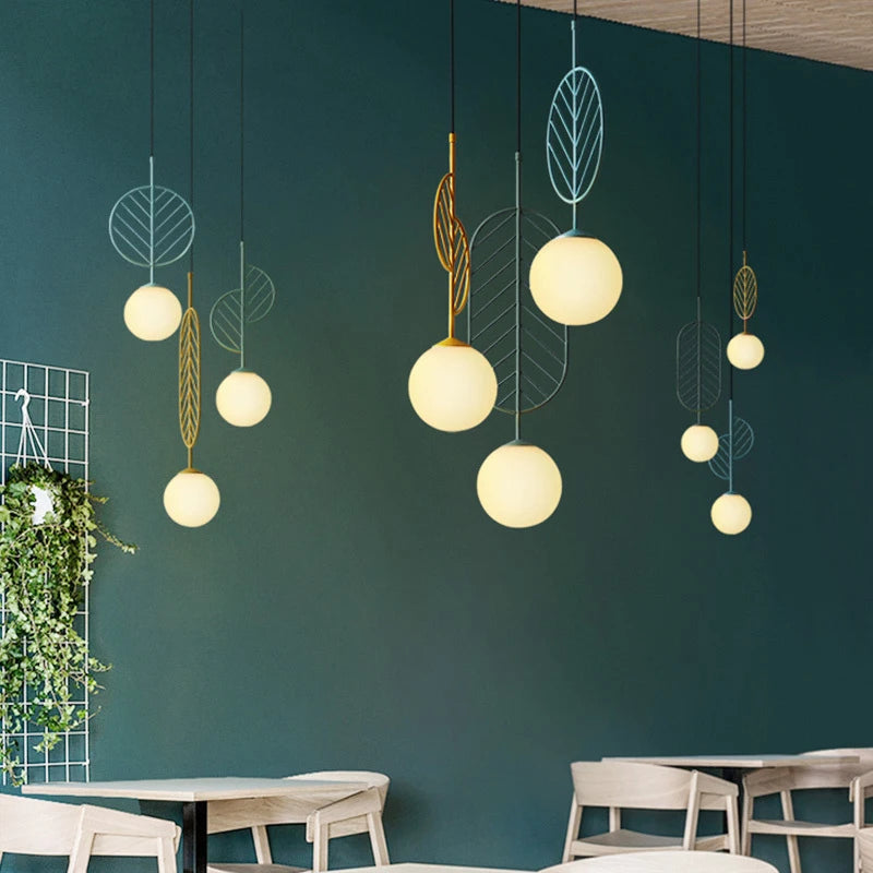 suspension modernes en fer macaron led boule de verre - vue 4 sur 18