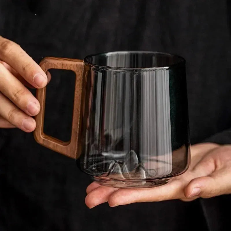 Tasse à thé verre borosilicate poignée bois maison - vue 3 sur 7