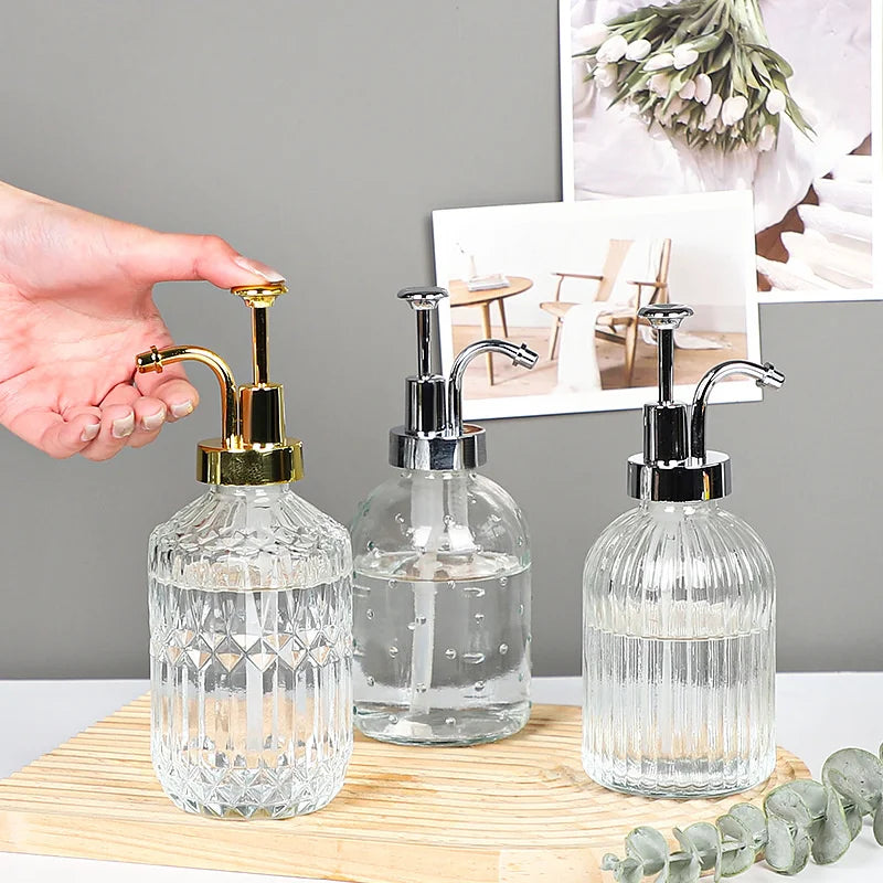 distributeur de savon en verre transparent rechargeable pour gel douche - vue 3 sur 17