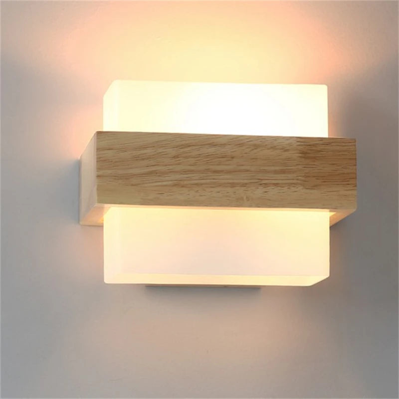Moderne Wandleuchte aus Holz und Glas für dekorative Beleuchtung - vue 3 sur 6