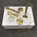 Moderne Pendelleuchte mit goldfarbenem Glas-Kugel-Lampenschirm