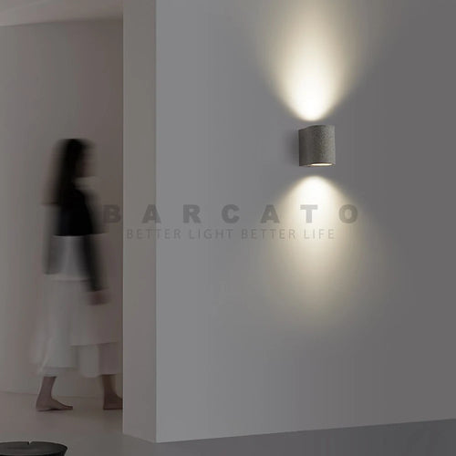 Kreative Wandleuchte aus Zement in Terrazzo-Optik - vue 3 sur 9