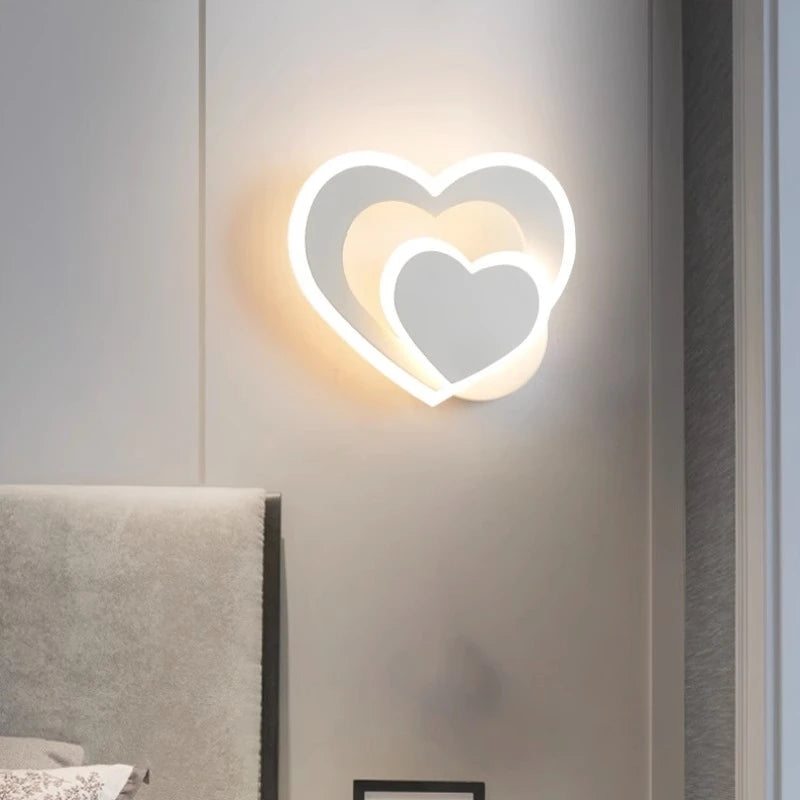 LED heart-shaped wall lamp, simple Nordic love wall lamp, creative bedroom, living room, corridor, background wall, bedside lamp - vue 3 sur 12
