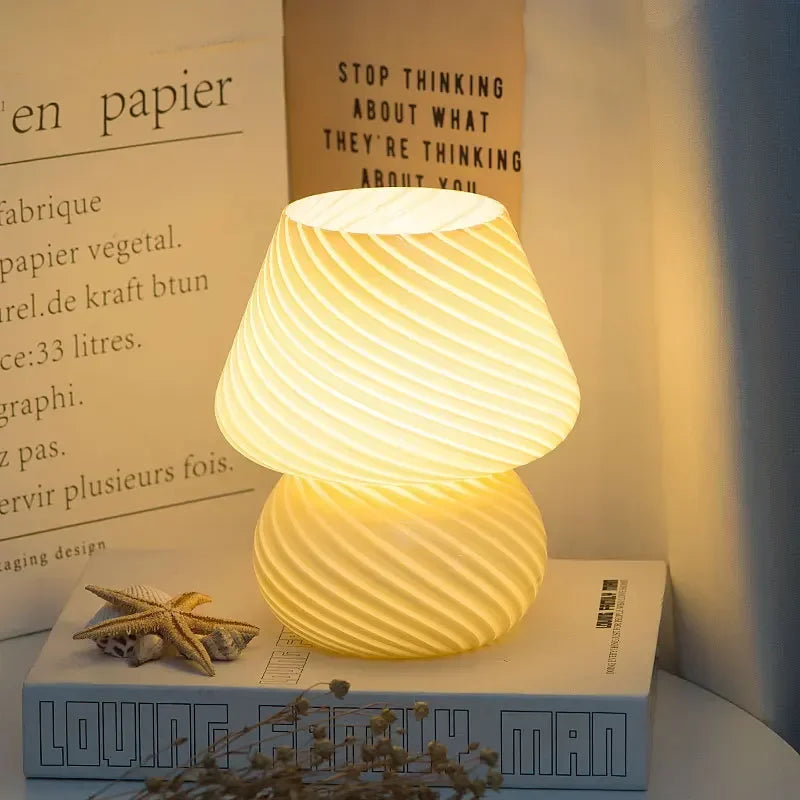 Nordische Tischlampen für moderne dekorative Beleuchtung - vue 3 sur 9