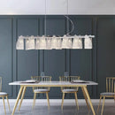 Minimalistischer Kronleuchter aus Glas mit floralem Design für moderne Innenräume