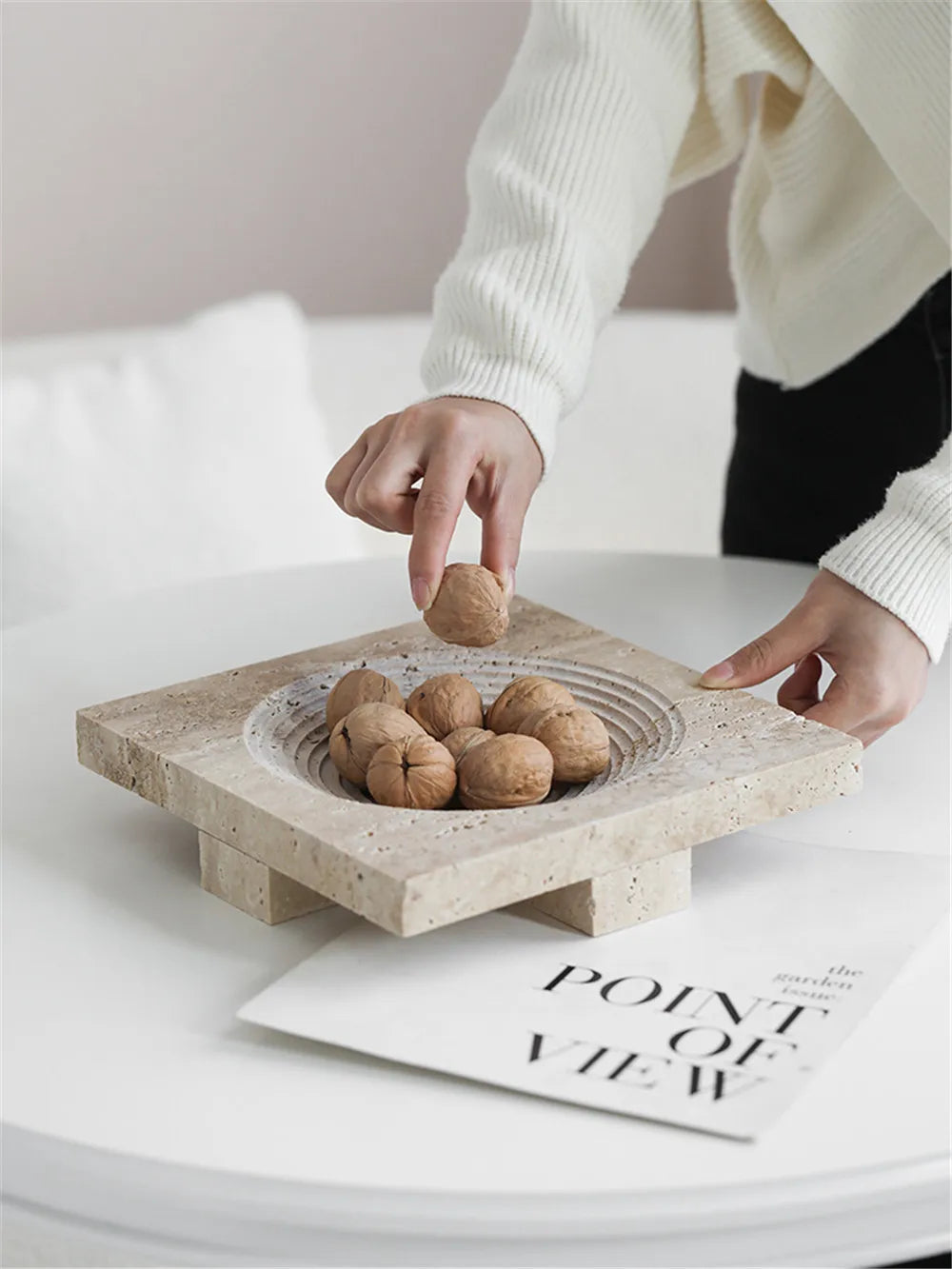 plateau minimaliste en marbre pour bougies et bijoux - vue 5 sur 16