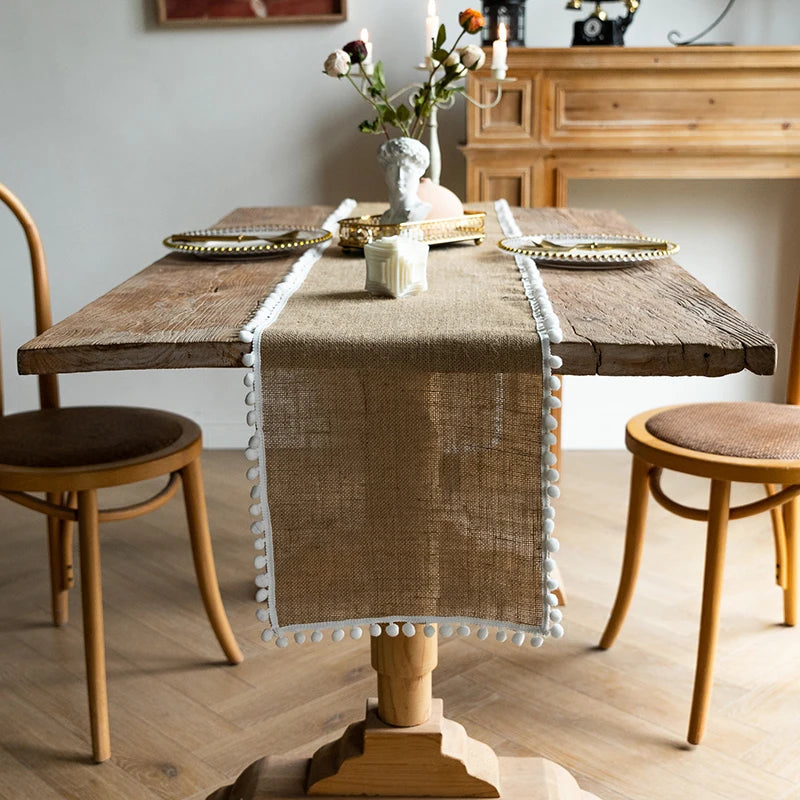 Chemin de table toile jute beige pompons champetre