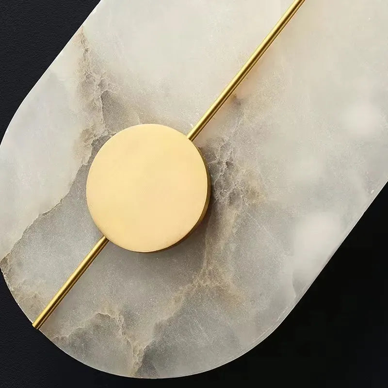 Applique murale LED ronde en marbre et cuivre doré - vue 4 sur 10