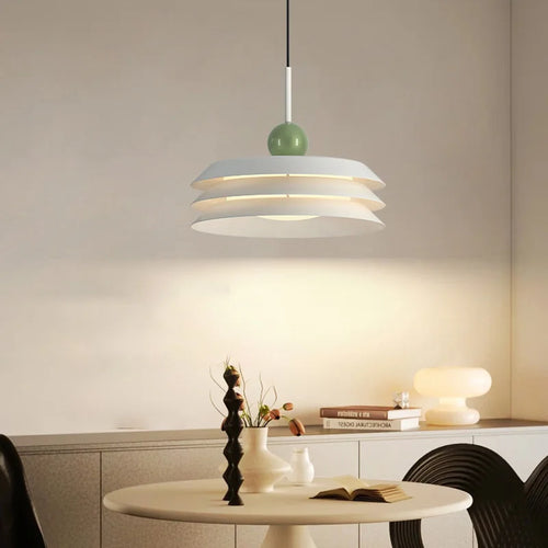 Moderne Pendelleuchte mit 3 Helligkeitsstufen und höhenverstellbarem Kabel