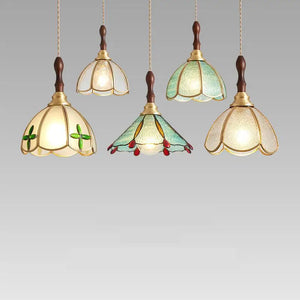 Kronleuchter im Retro-Design aus Kupfer und Glas für ein elegantes Interieur