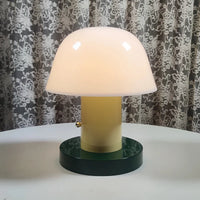 lampe à poser rétro danoise ambiance chaleureuse et décorative