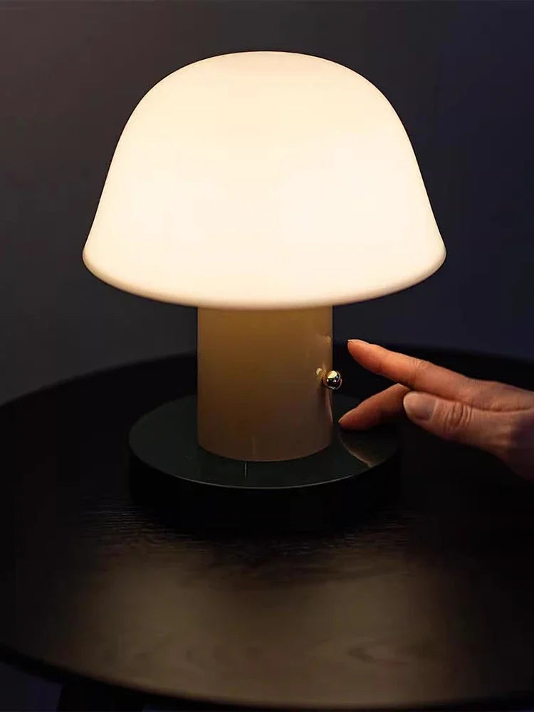 lampe à poser rétro danoise ambiance chaleureuse et décorative - vue 5 sur 9