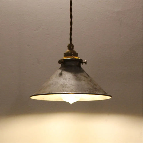 Industrielle Vintage-Pendelleuchte aus Eisen für die Innendekoration - vue 2 sur 21