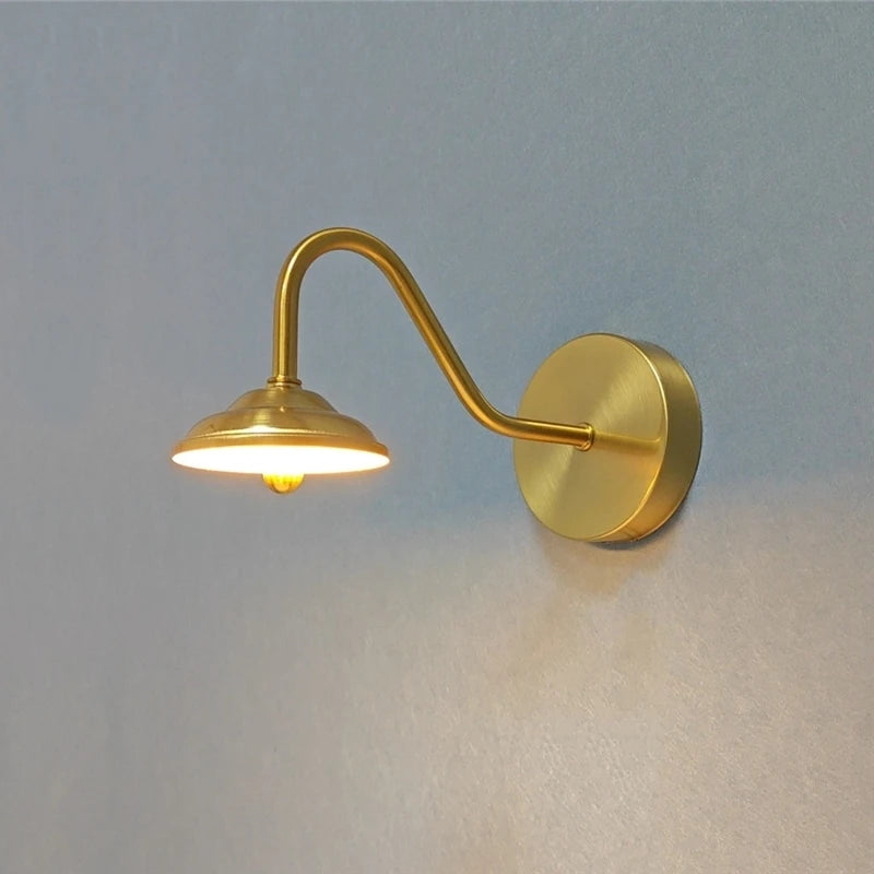 applique murale moderne incurvée dorée avec interrupteur led décoration nordique - vue 2 sur 9