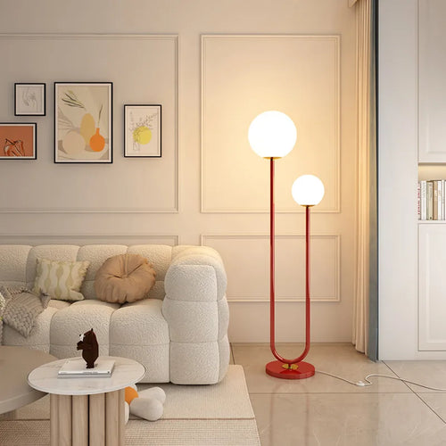 lampadaire en métal avec 3 gradations verre simple