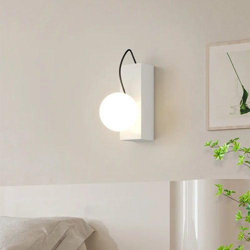 LED-Wandleuchte aus Metall mit Acrylkugel und variabler Dimmung - vue 3 sur 9
