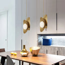 Pendelleuchte aus Metall mit moderner Glaskugel – kleines Modell