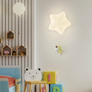 Romantische Wandleuchte Stern mit Tiermotiven für Kinder