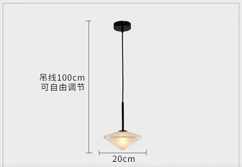 Postmoderne Pendelleuchte aus Glas für elegante Innendekoration