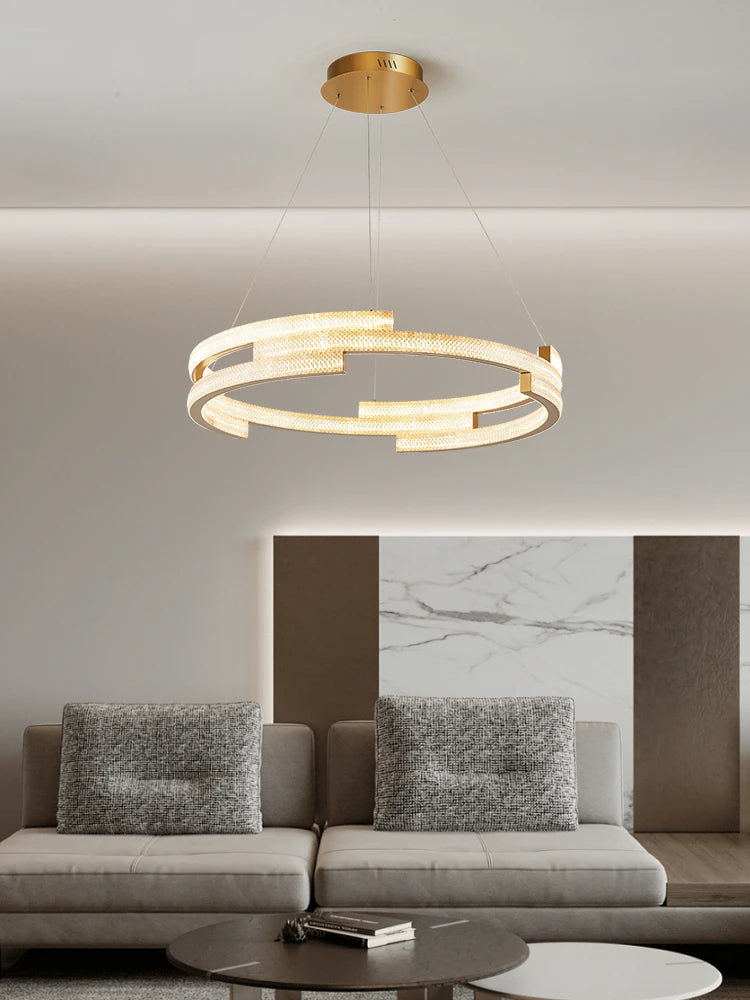 Suspension design circulaire élégante pour intérieur moderne
