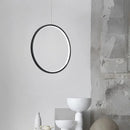 Minimalistischer Kronleuchter in Kreisform für moderne Innenräume